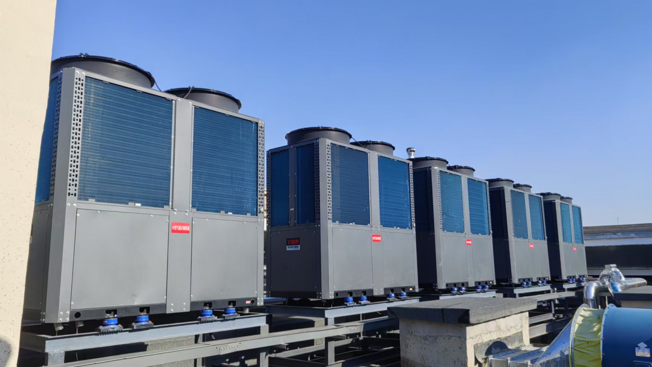 辽宁沈阳亚朵 S 酒店空气能清洁冷暖 + 热水项目