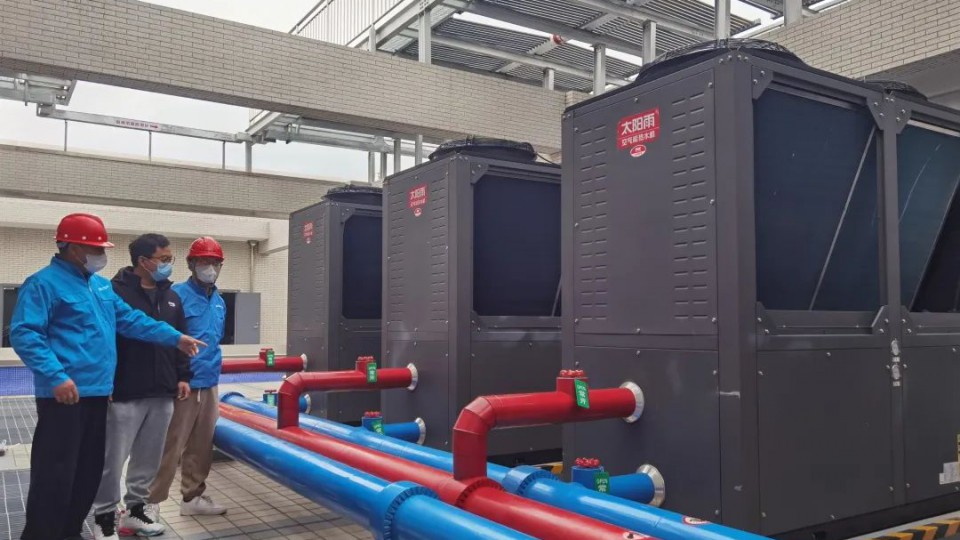 【品质服务】2022冬检服务走进高邮人民医院空气能+太阳能清洁供热项目