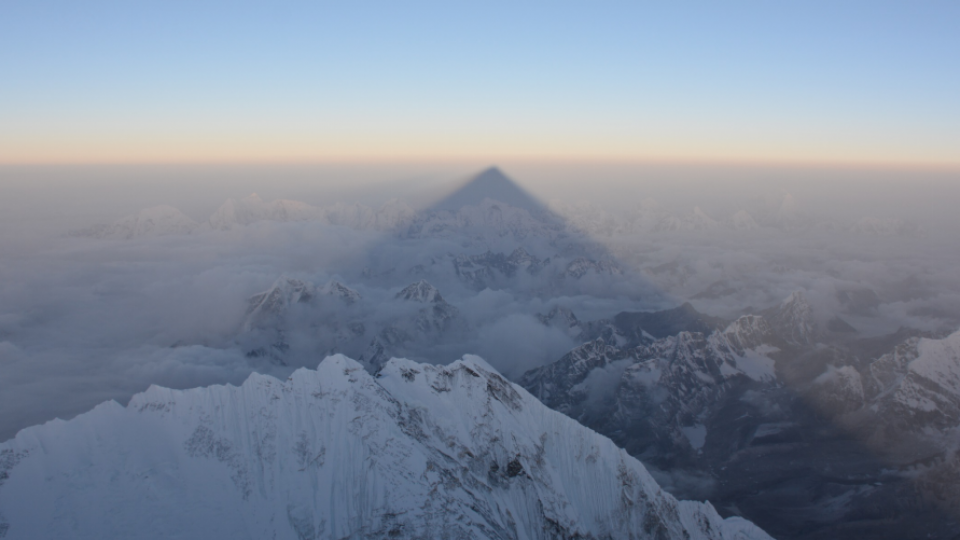 极地挑战｜人类首次登顶珠峰70周年，太阳雨空气能采暖机又一次站在“世界之巅”